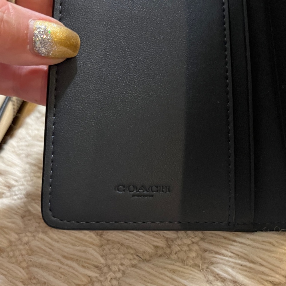 NWOT Coach Black and Cream Plaid Wallet - Picture 6 of 8